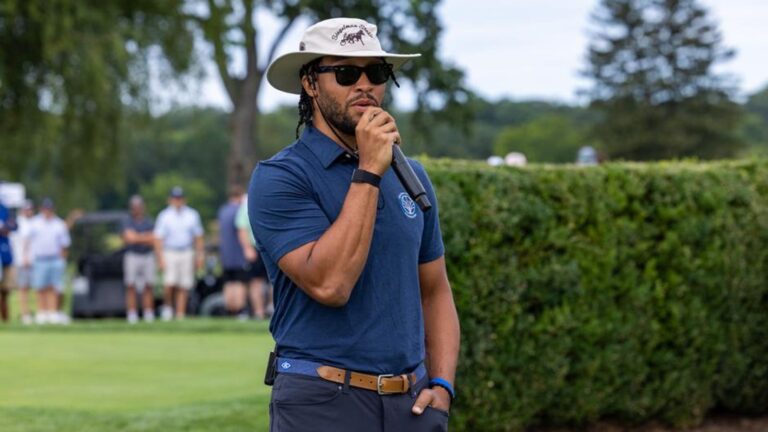how-jalen-brunson-redefines-leadership-with-the-second-round-foundation